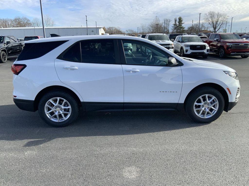 used 2024 Chevrolet Equinox car, priced at $22,000