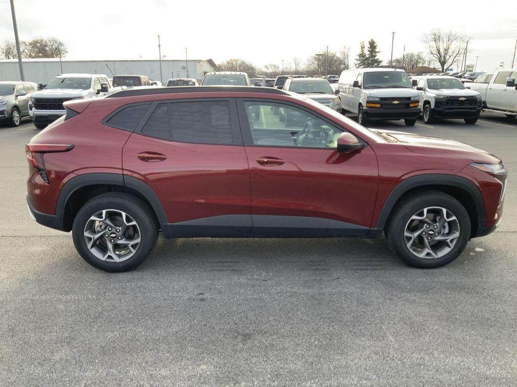 used 2025 Chevrolet Trax car, priced at $22,200