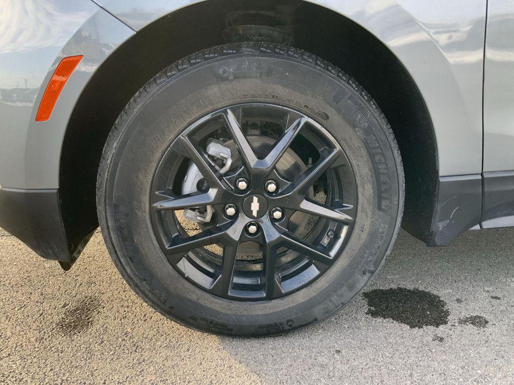 used 2024 Chevrolet Equinox car, priced at $21,700