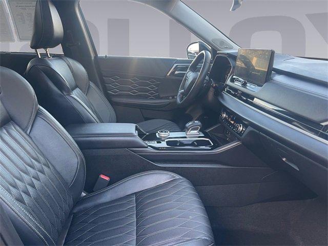 used 2025 Mitsubishi Outlander car, priced at $31,900