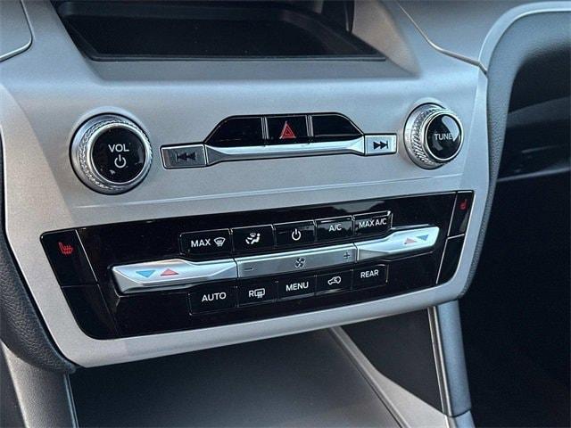 used 2024 Ford Explorer car, priced at $33,300