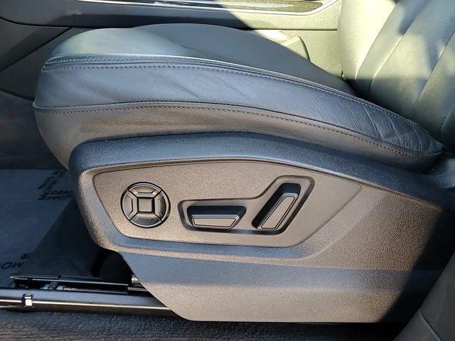 used 2023 Audi Q7 car, priced at $28,000