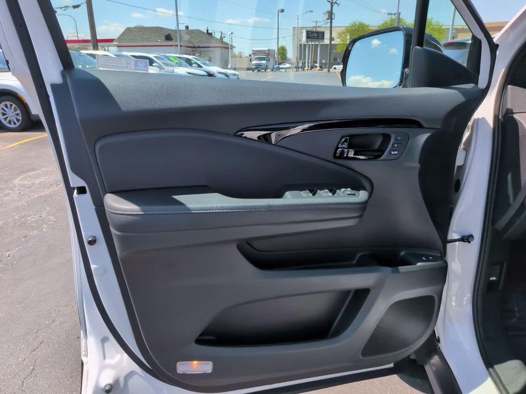 used 2023 Honda Passport car, priced at $37,500