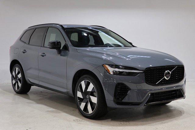 Volvo XC60 Recharge Plug-In Hybrid T8 Ultimate Dark Theme 2023 2023