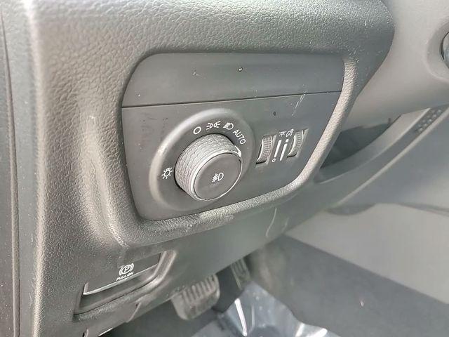 used 2024 Jeep Grand Cherokee L car, priced at $30,500