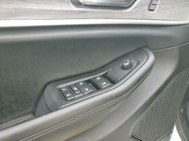 used 2024 Jeep Grand Cherokee L car, priced at $30,500