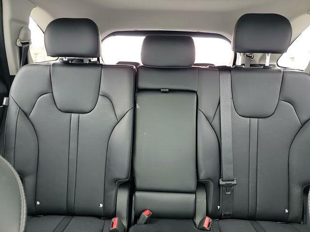 used 2025 Kia Sorento car, priced at $29,500