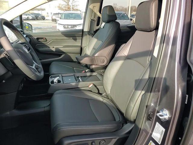 new 2026 Honda Odyssey car, priced at $43,729