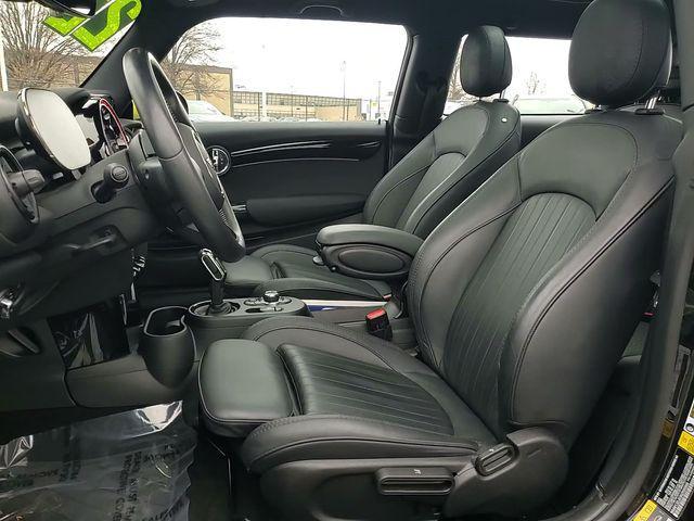 used 2022 MINI Hardtop car, priced at $17,100