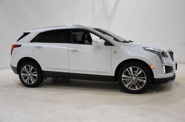 used 2024 Cadillac XT5 car, priced at $33,000