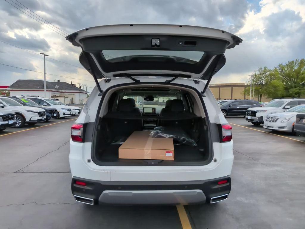 new 2026 Honda Pilot car, priced at $55,461