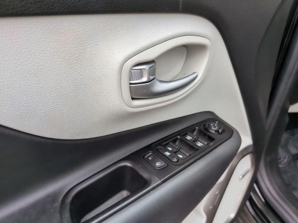 used 2020 Jeep Renegade car, priced at $15,412