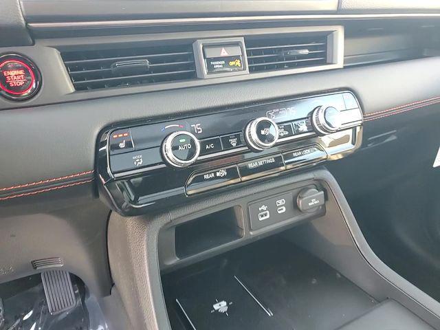 new 2025 Honda Pilot car, priced at $47,833