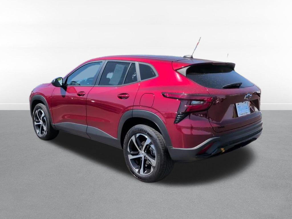 used 2024 Chevrolet Trax car, priced at $21,412