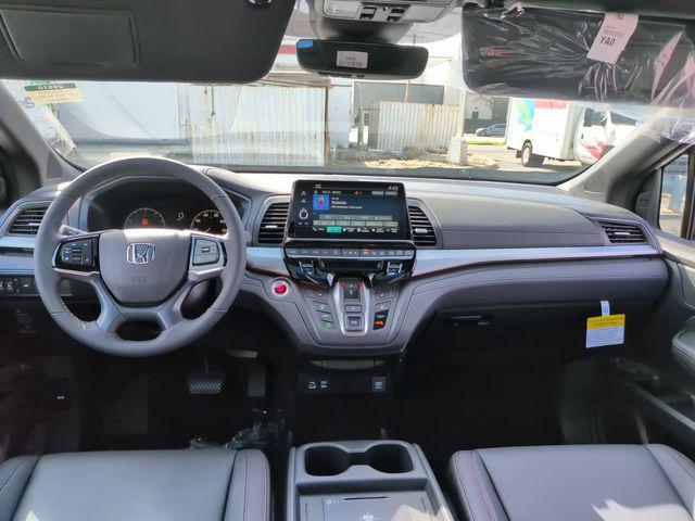 new 2026 Honda Odyssey car, priced at $43,522
