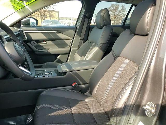 used 2025 Mazda CX-50 car, priced at $28,000