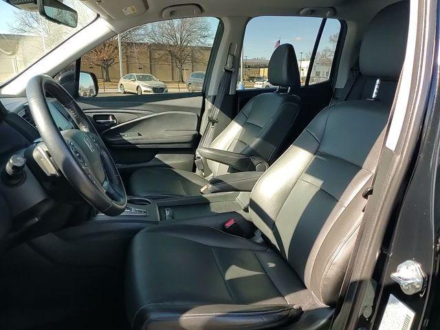 used 2023 Honda Ridgeline car, priced at $31,000