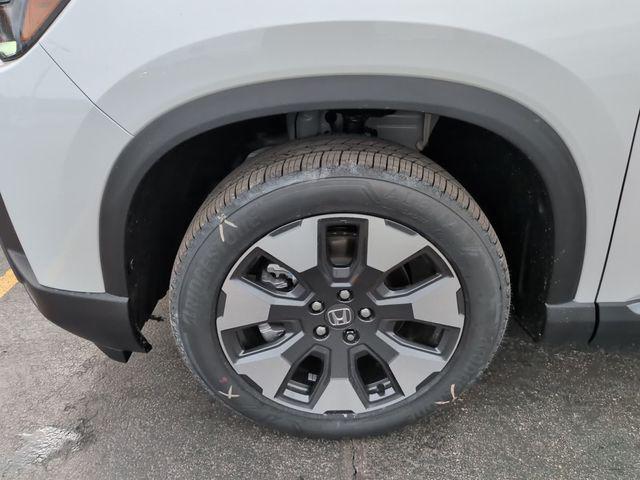 new 2026 Honda Pilot car, priced at $52,017