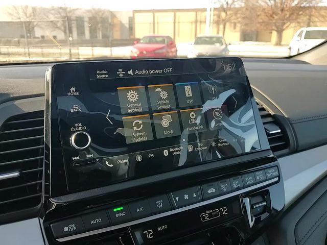 new 2026 Honda Odyssey car, priced at $43,522