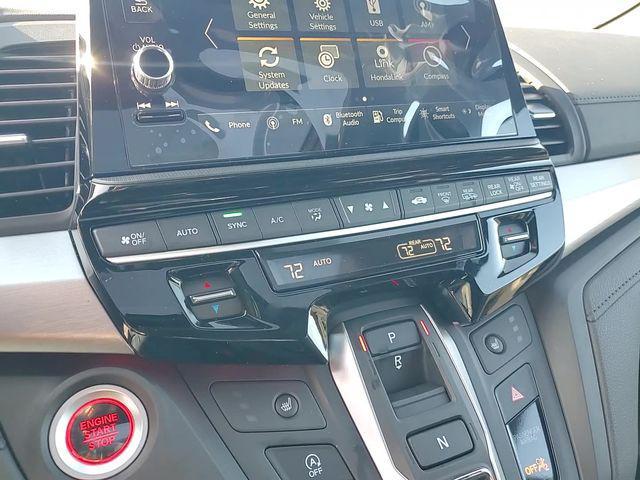 new 2026 Honda Odyssey car, priced at $43,522