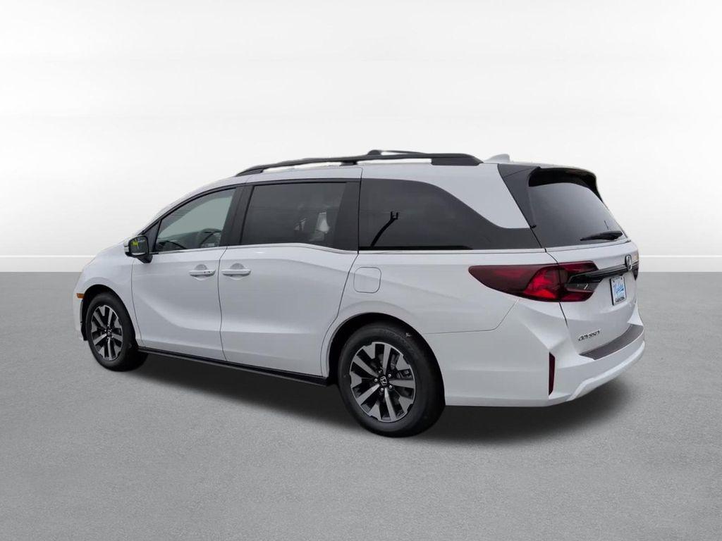 new 2026 Honda Odyssey car, priced at $43,383