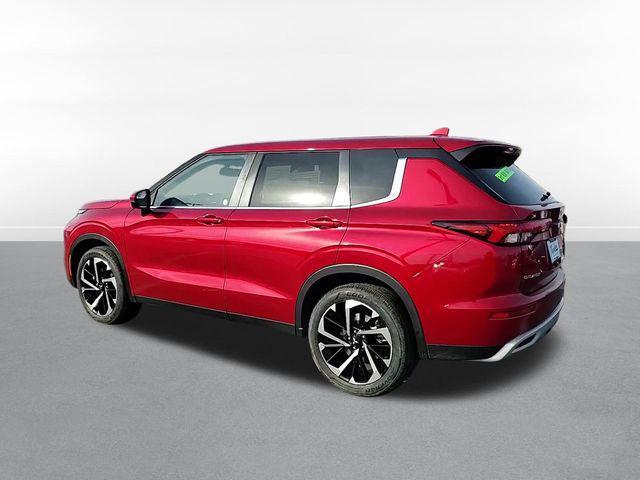 used 2024 Mitsubishi Outlander car, priced at $21,100
