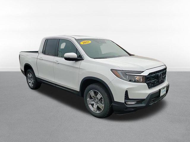 new 2025 Honda Ridgeline car, priced at $43,540