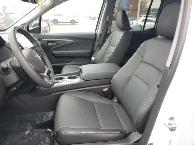 new 2025 Honda Ridgeline car, priced at $43,540