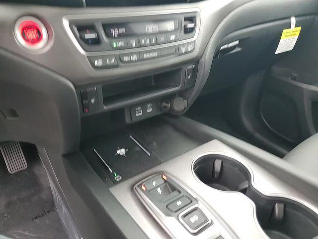 new 2025 Honda Ridgeline car, priced at $43,540