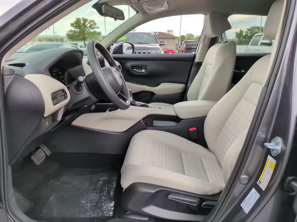 new 2027 Honda HR-V car, priced at $28,782