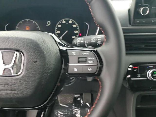 new 2025 Honda Pilot car, priced at $41,808