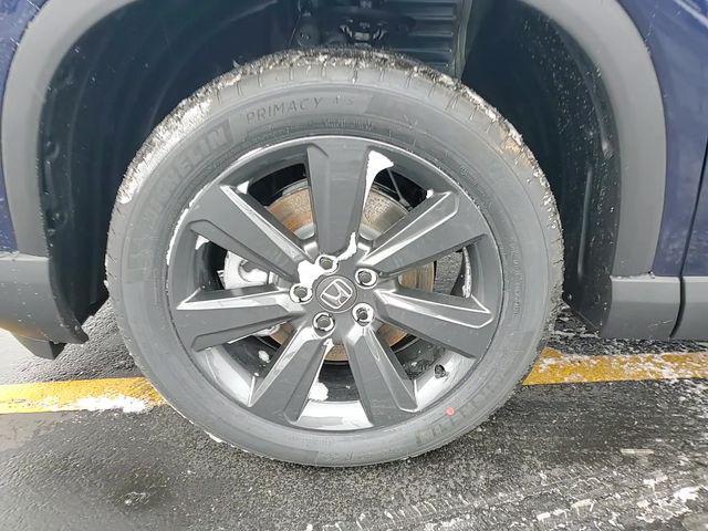 new 2025 Honda Pilot car, priced at $41,808