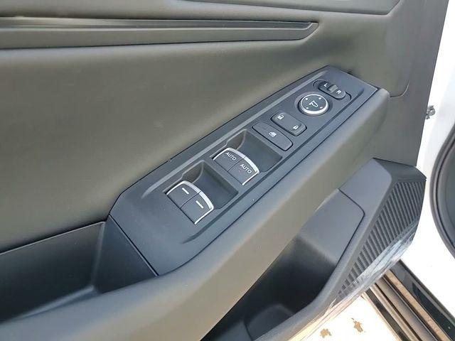 new 2026 Honda Accord Hybrid car, priced at $35,328