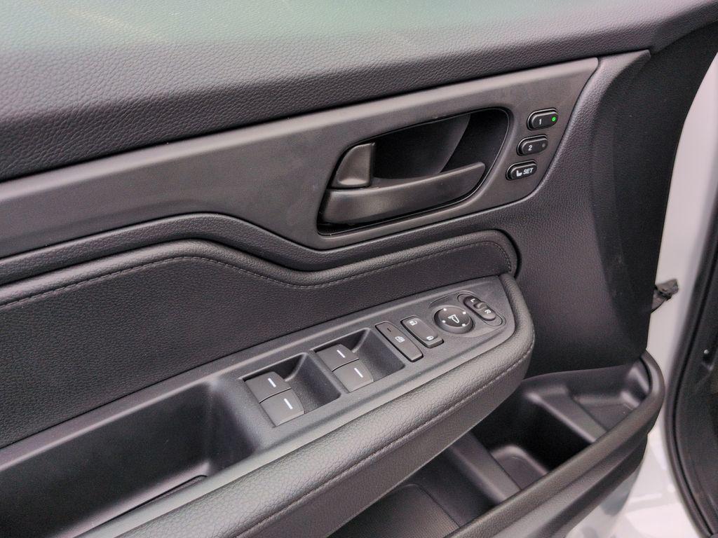 new 2026 Honda Odyssey car, priced at $43,934
