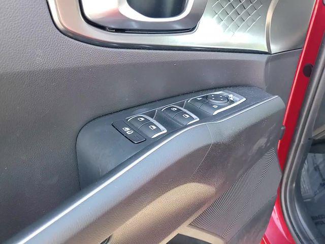 used 2023 Kia Sorento Hybrid car, priced at $26,000