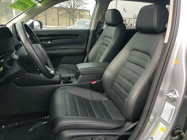 used 2025 Honda CR-V car, priced at $33,500
