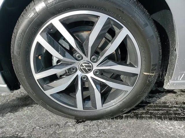 used 2025 Volkswagen Jetta car, priced at $19,900