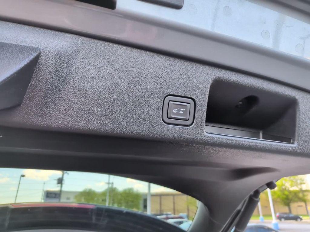 used 2024 Chevrolet Equinox EV car, priced at $25,662