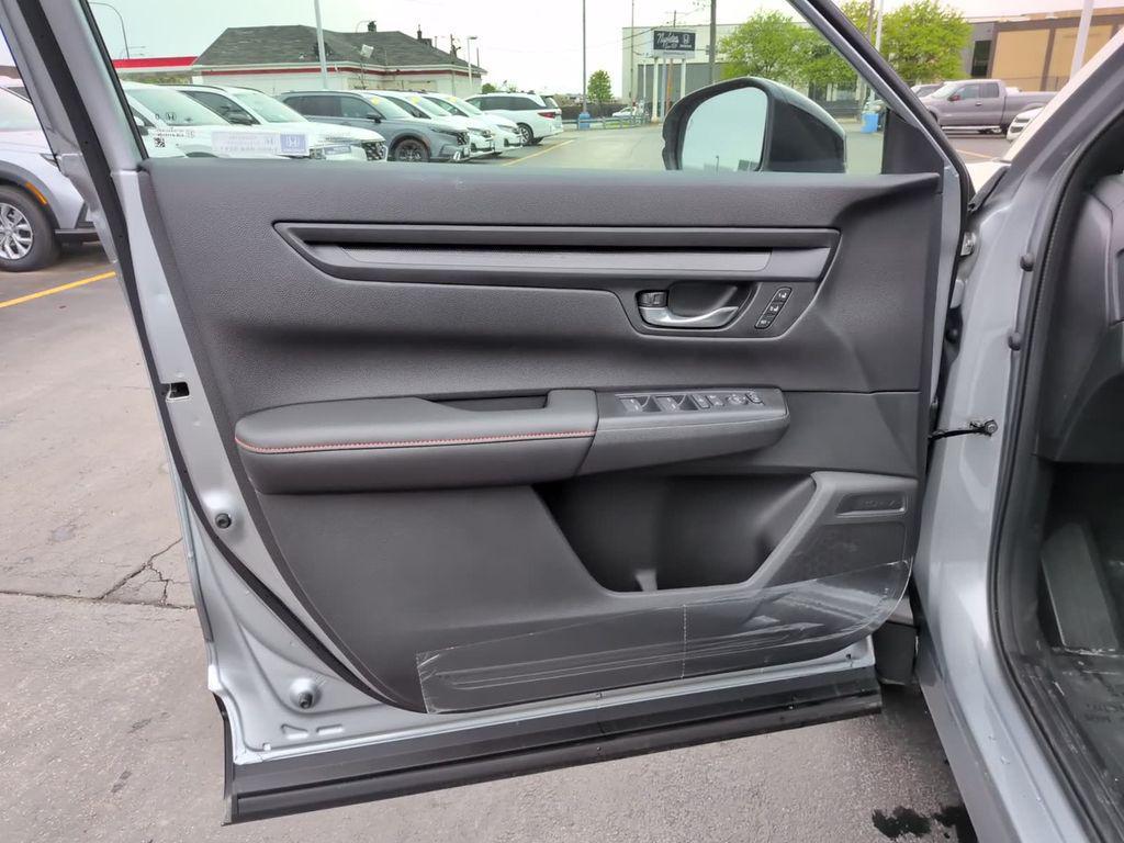 new 2026 Honda CR-V Hybrid car, priced at $39,996
