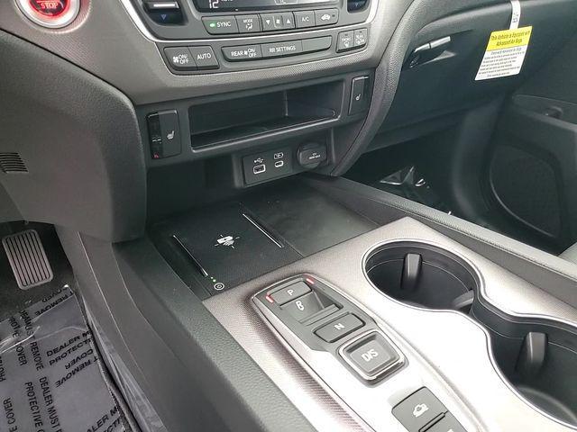 new 2025 Honda Ridgeline car, priced at $44,692