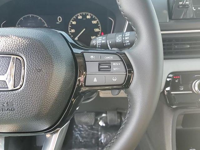 new 2025 Honda Pilot car, priced at $45,364