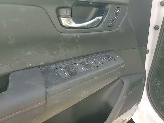 new 2026 Honda CR-V Hybrid car, priced at $40,447