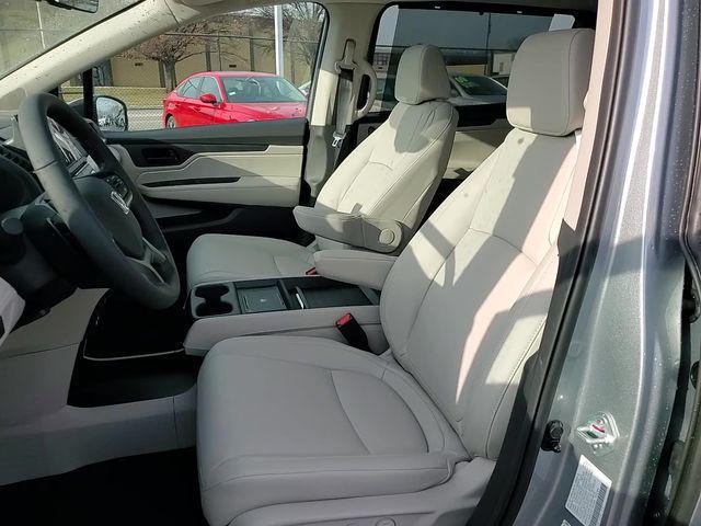 new 2026 Honda Odyssey car, priced at $42,083