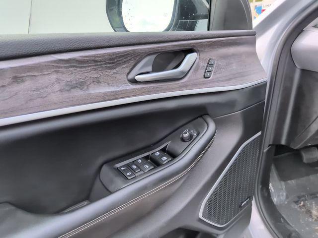 used 2023 Jeep Grand Cherokee L car, priced at $30,912