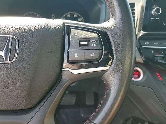 used 2025 Honda Odyssey car, priced at $38,000