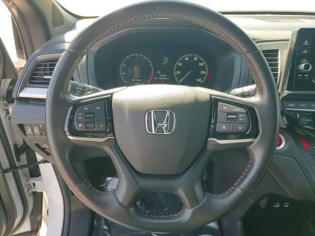 used 2025 Honda Odyssey car, priced at $38,000