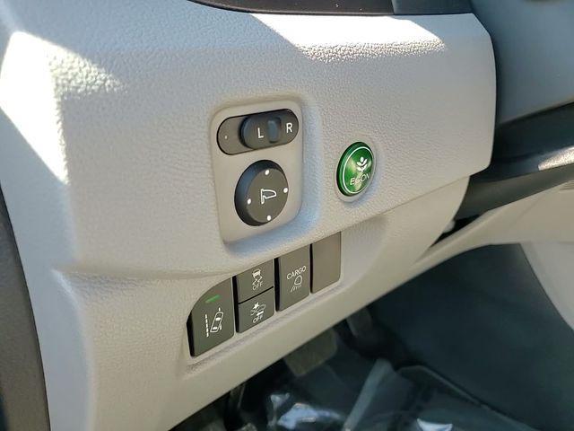 used 2023 Honda Ridgeline car, priced at $33,000