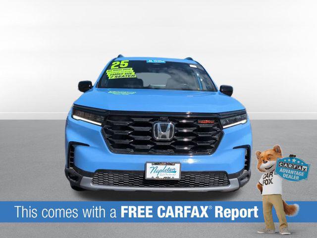 used 2025 Honda Pilot car, priced at $41,850