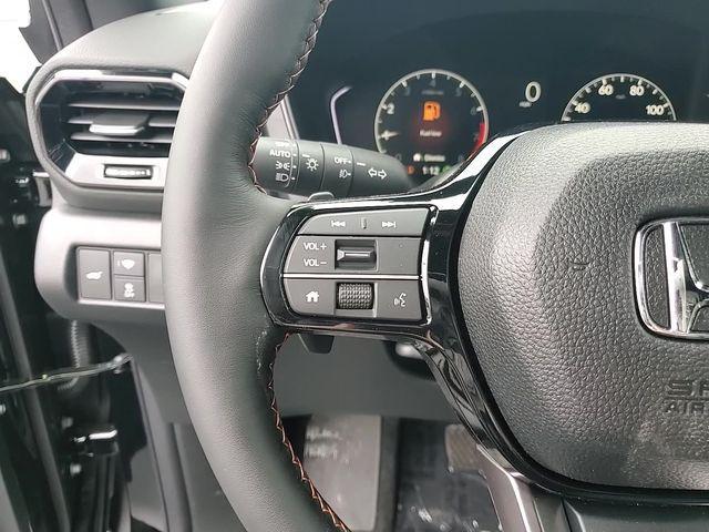 new 2025 Honda Pilot car, priced at $47,833