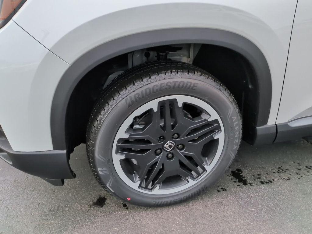 new 2026 Honda Pilot car, priced at $51,029